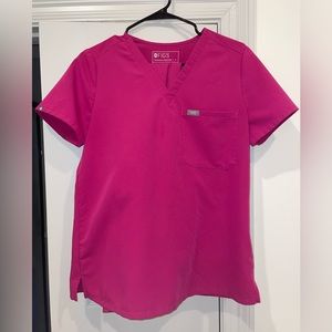 Figs scrubs size S. Color Magenta